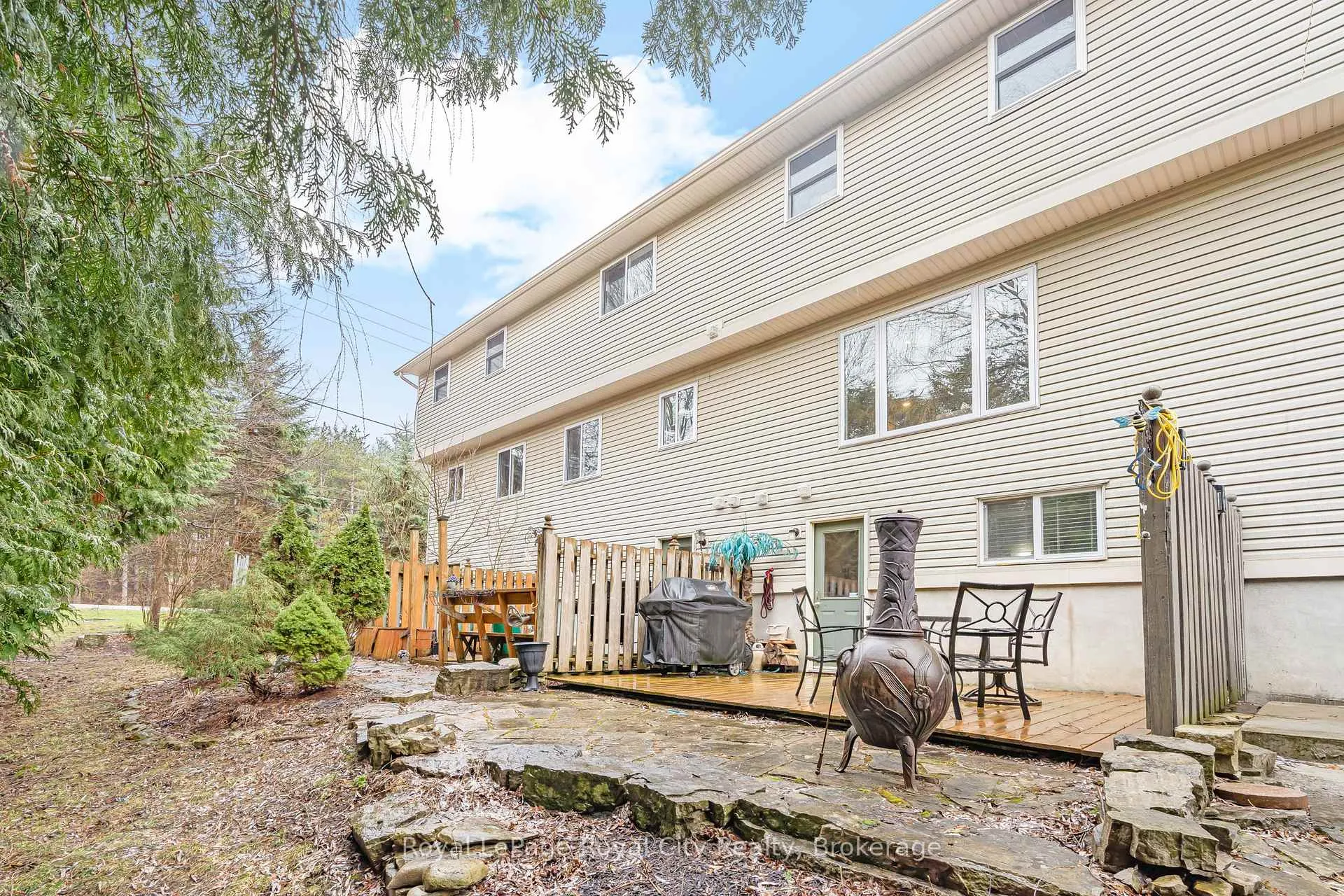 Photo 22 of Unit 13, 320 Alma Street, Guelph/Eramosa, Rockwood — HOMEH