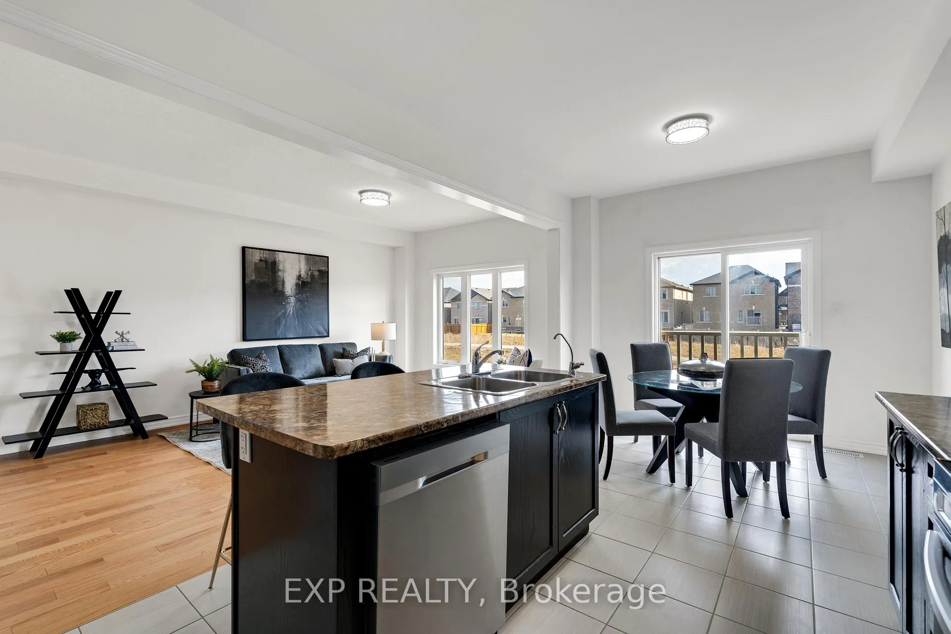 Photo 11 of 1117 Cameo Street, Pickering, Rural Pickering — HOMEH