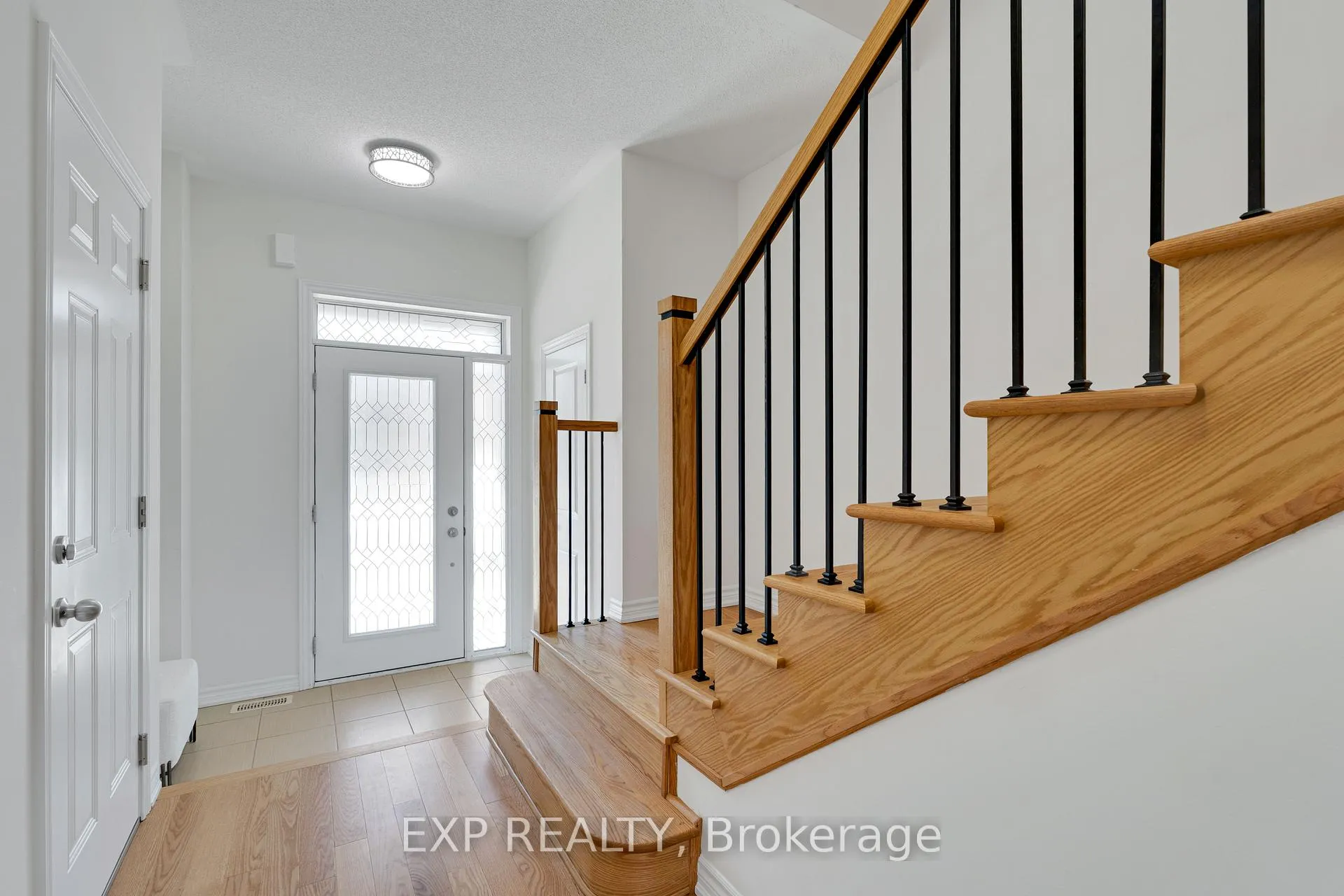 Photo 14 of 1117 Cameo Street, Pickering, Rural Pickering — HOMEH
