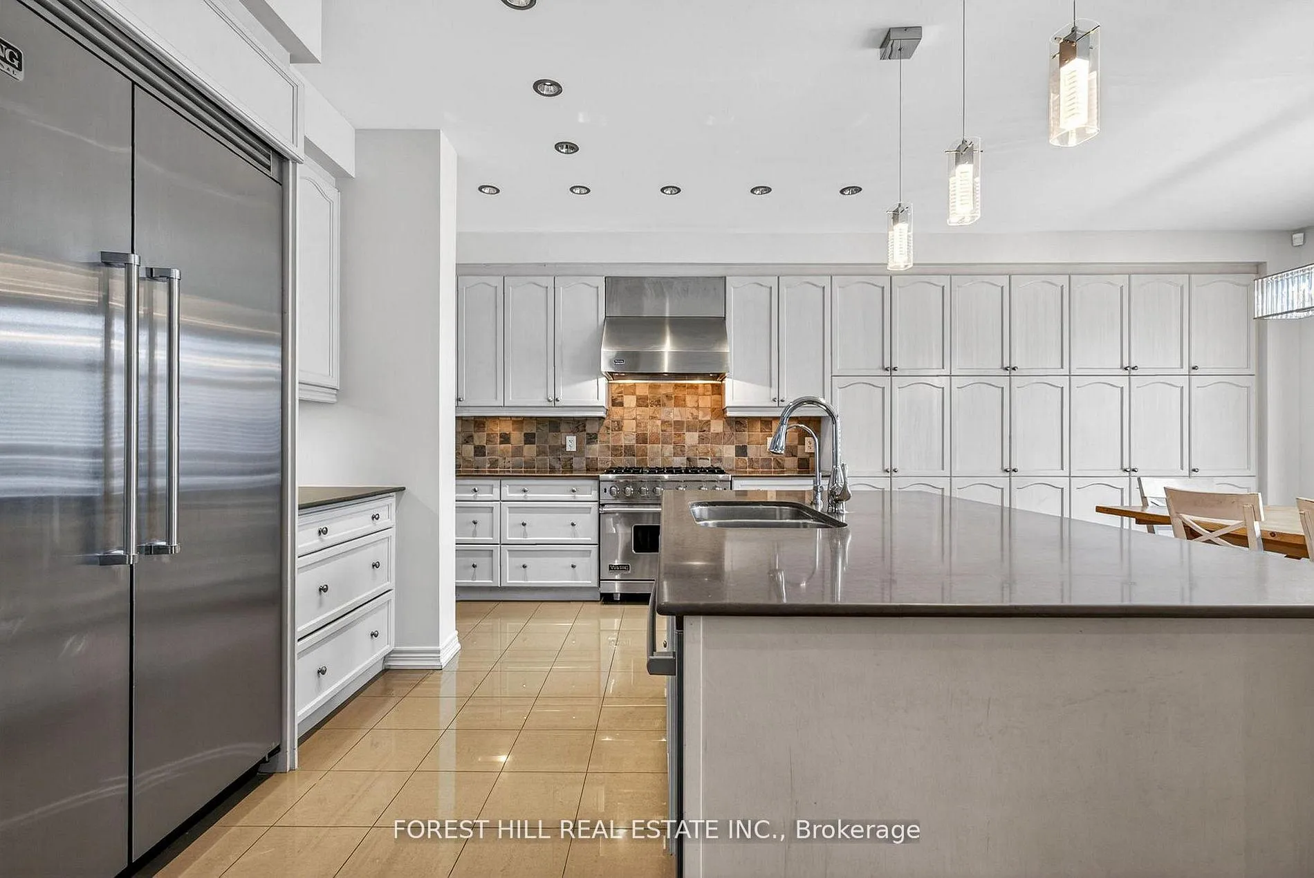 Photo 12 of 107 Rumsey Road, Vaughan, Patterson — HOMEH