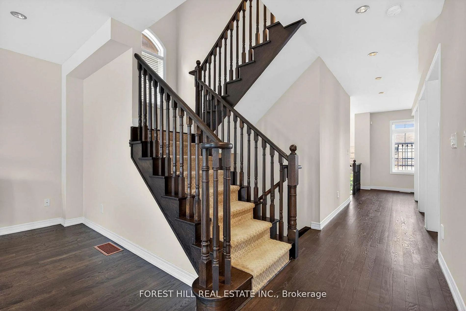 Photo 21 of 107 Rumsey Road, Vaughan, Patterson — HOMEH