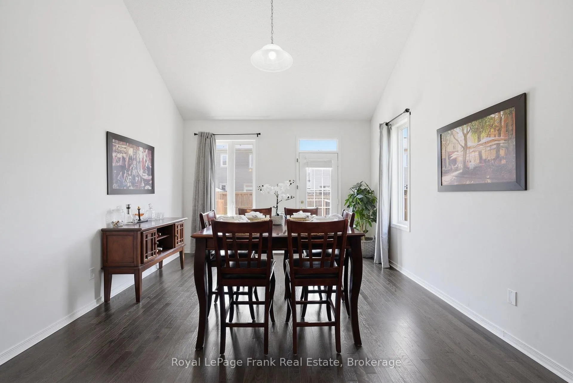 Photo 19 of 56 Deacon Crescent, Kawartha Lakes, Lindsay — HOMEH