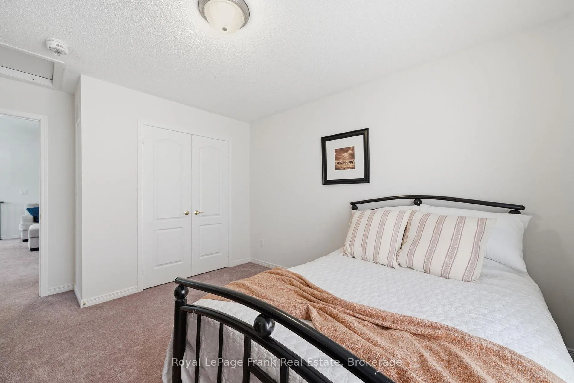 Photo 29 of 56 Deacon Crescent, Kawartha Lakes, Lindsay — HOMEH