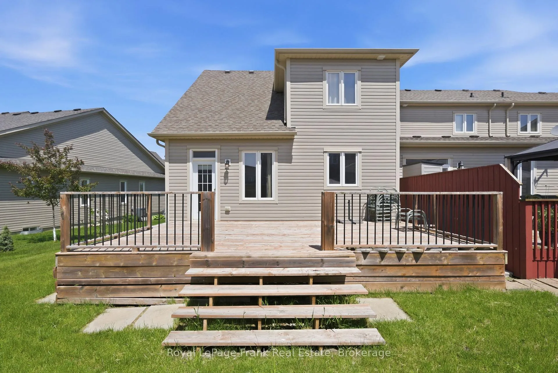 Photo 39 of 56 Deacon Crescent, Kawartha Lakes, Lindsay — HOMEH