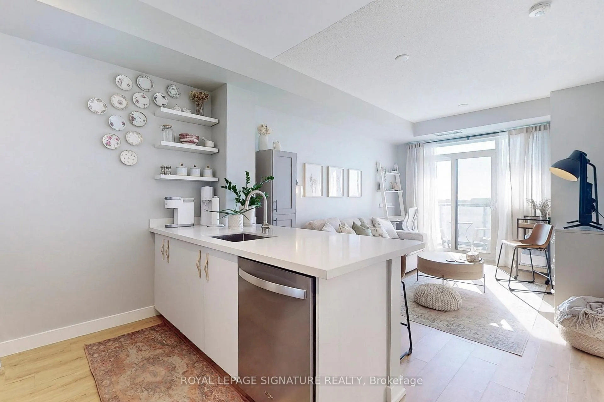 Photo 6 of Unit 821, 8 Trent Avenue, Toronto, East End-Danforth — HOMEH