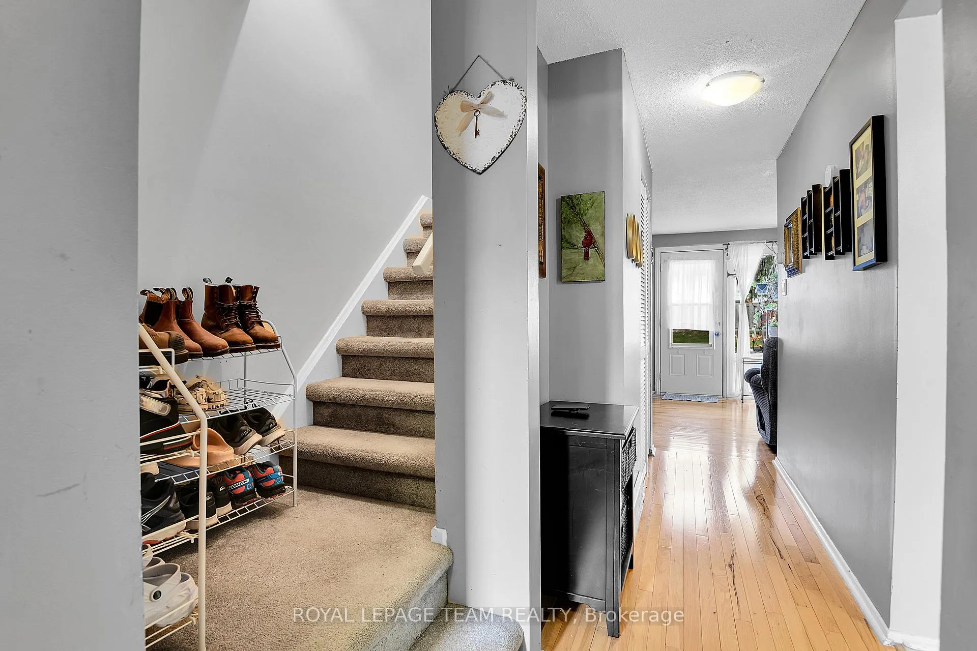 Photo 3 of Unit B, 902 Elmsmere Road, Ottawa, Beacon Hill South — HOMEH