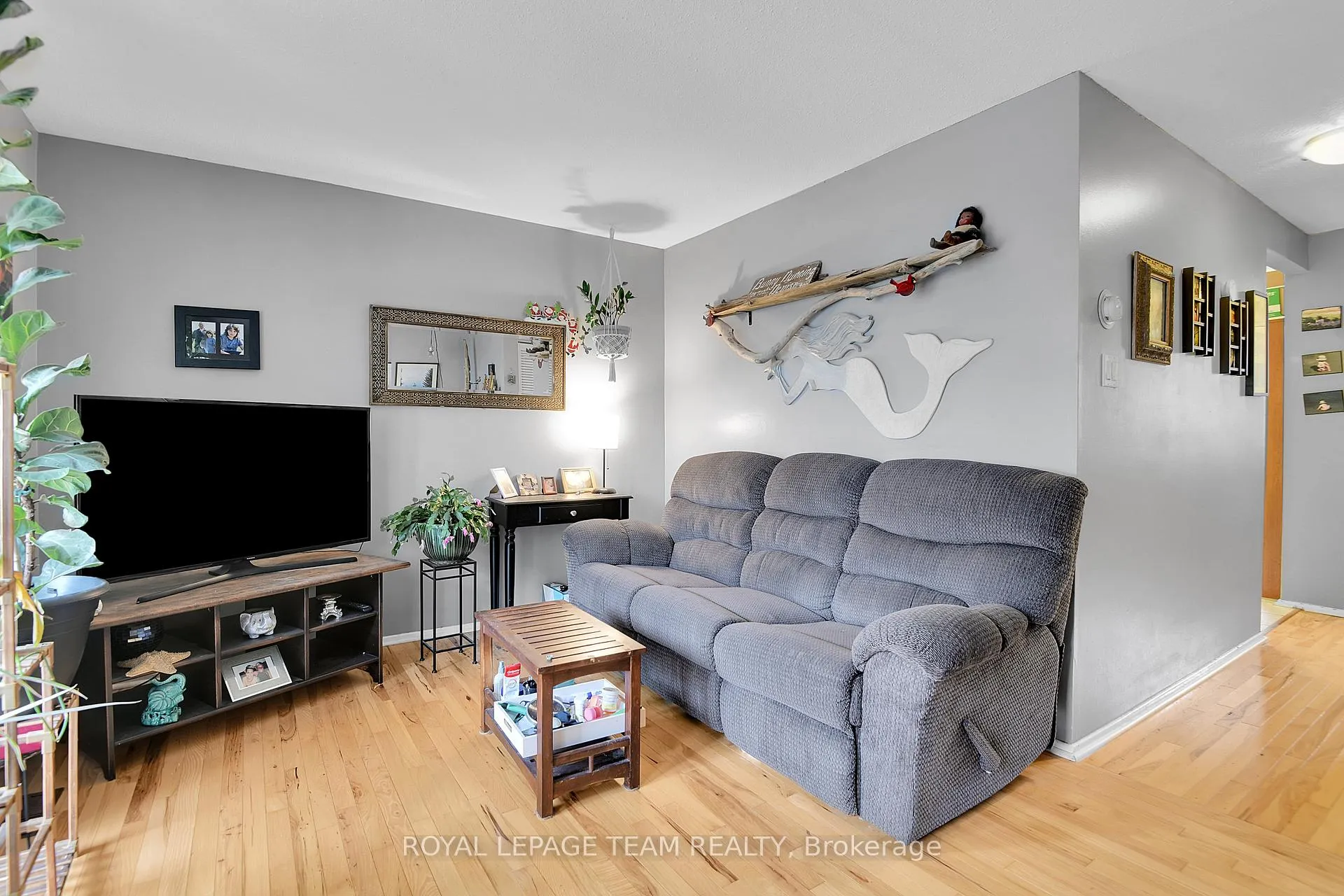 Photo 5 of Unit B, 902 Elmsmere Road, Ottawa, Beacon Hill South — HOMEH