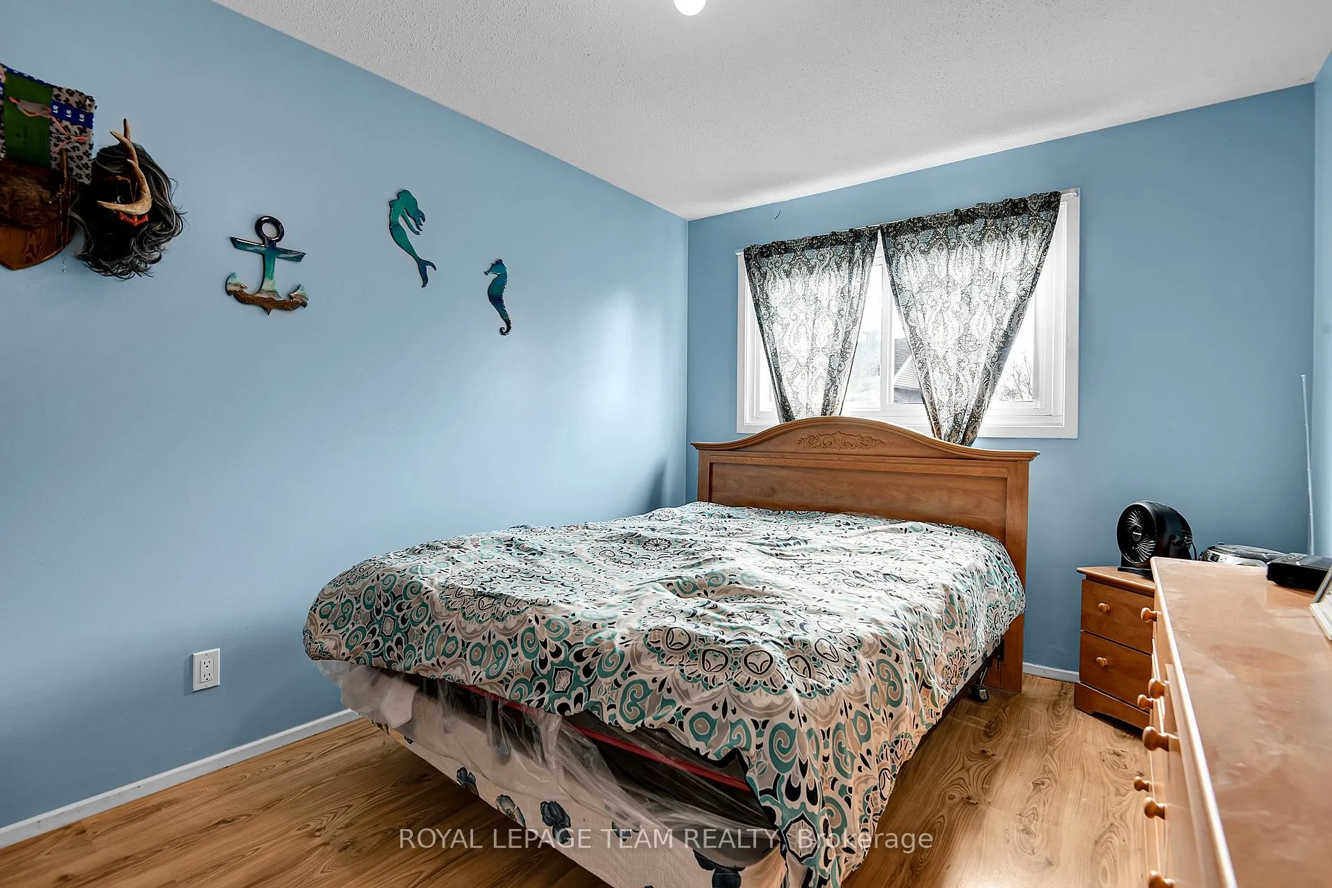 Photo 12 of Unit B, 902 Elmsmere Road, Ottawa, Beacon Hill South — HOMEH