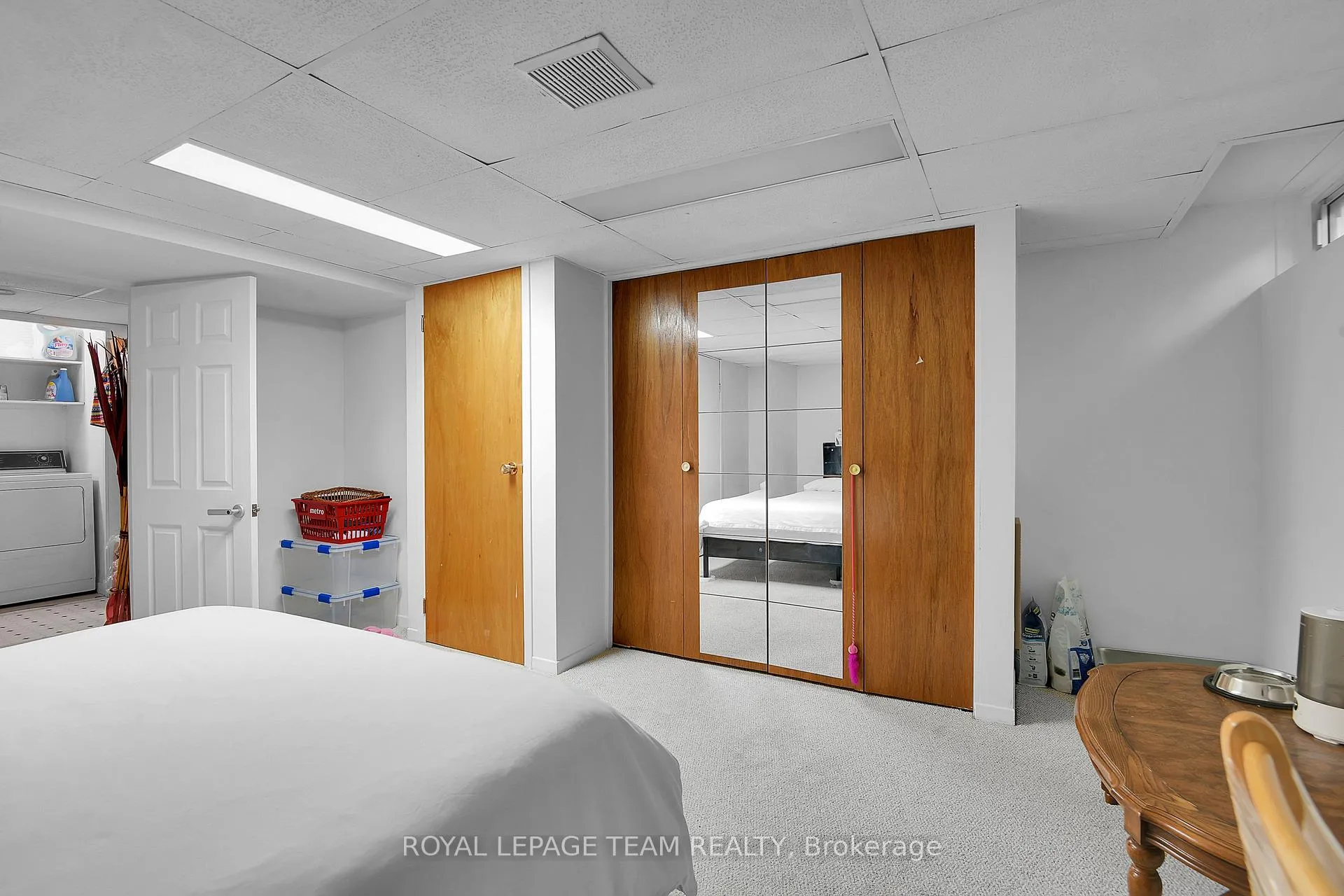 Photo 20 of Unit B, 902 Elmsmere Road, Ottawa, Beacon Hill South — HOMEH