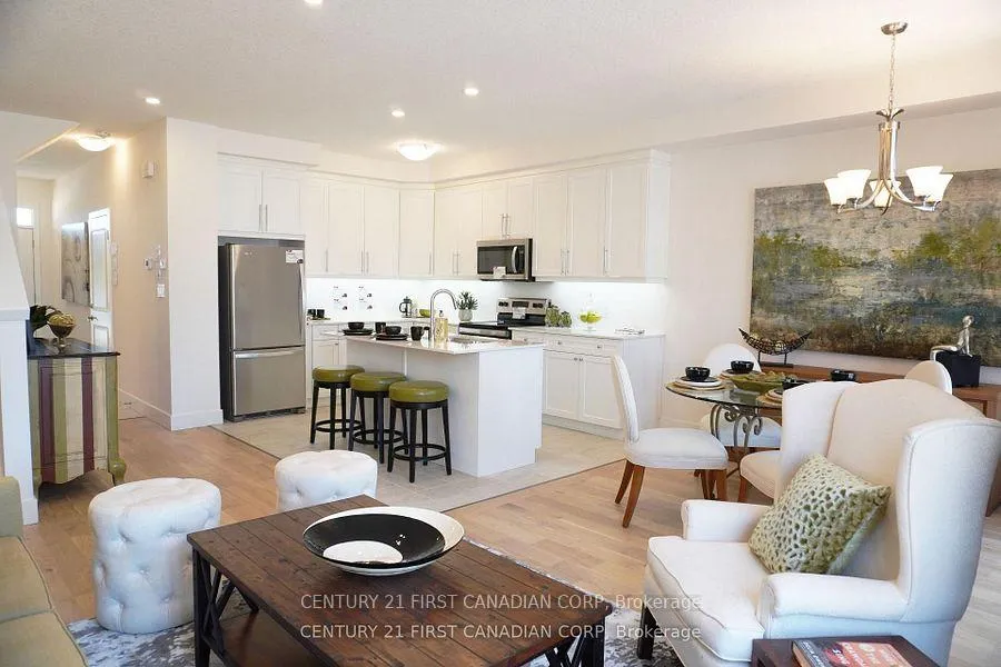 Photo 2 of 540 Gatestone Road, London, South U — HOMEH