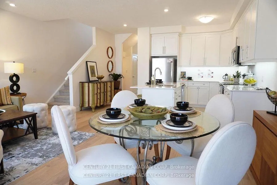 Photo 3 of 540 Gatestone Road, London, South U — HOMEH