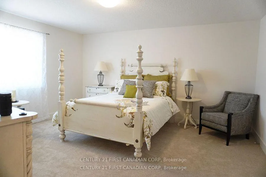 Photo 9 of 540 Gatestone Road, London, South U — HOMEH