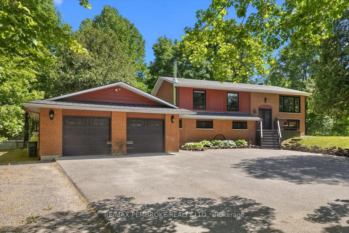 Photo 1 of 2511 10 Line, Beckwith, Beckwith Twp — HOMEH