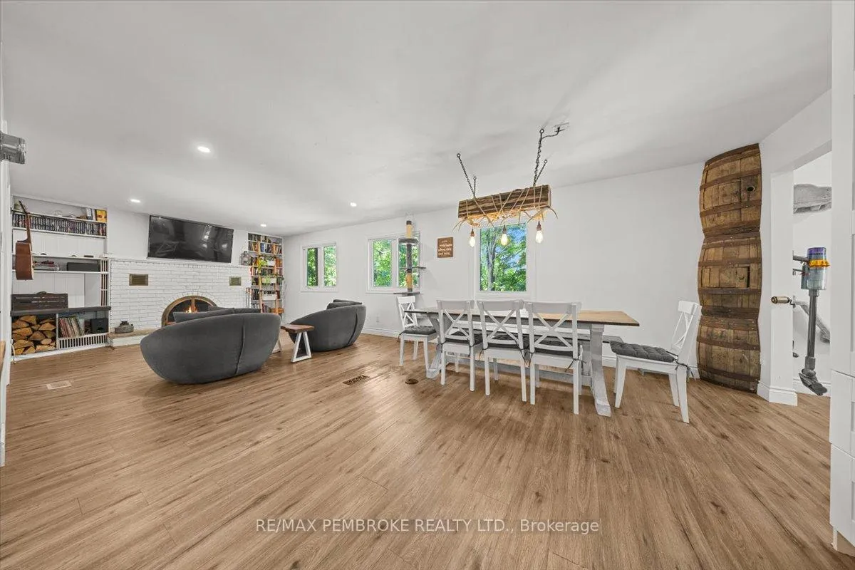 Photo 8 of 2511 10 Line, Beckwith, Beckwith Twp — HOMEH