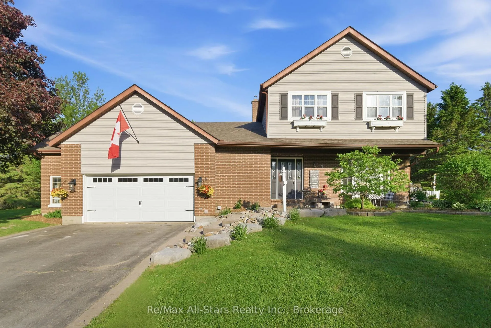 Photo 2 of 4 Circle Drive, Scugog, Port Perry — HOMEH