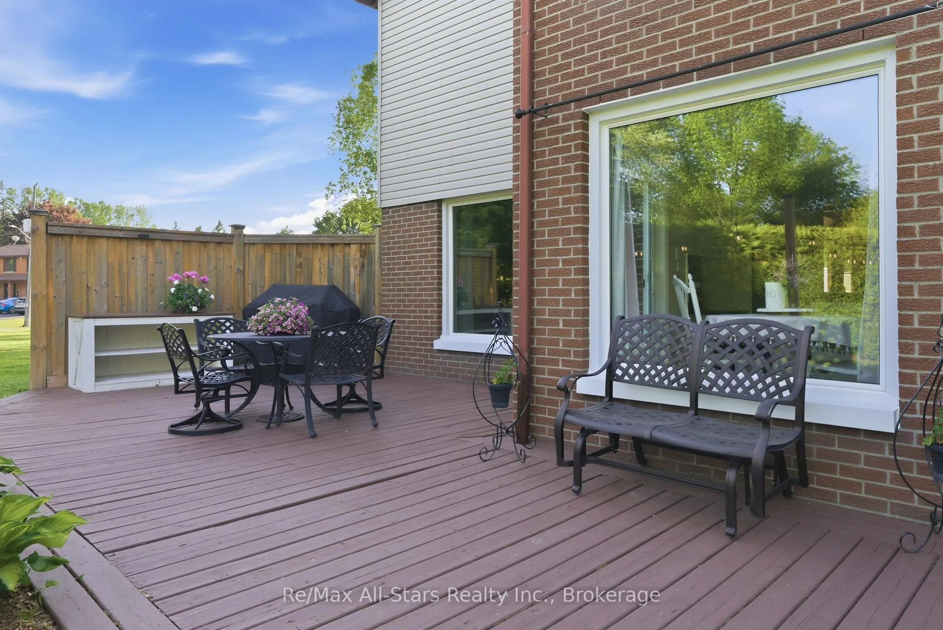Photo 47 of 4 Circle Drive, Scugog, Port Perry — HOMEH