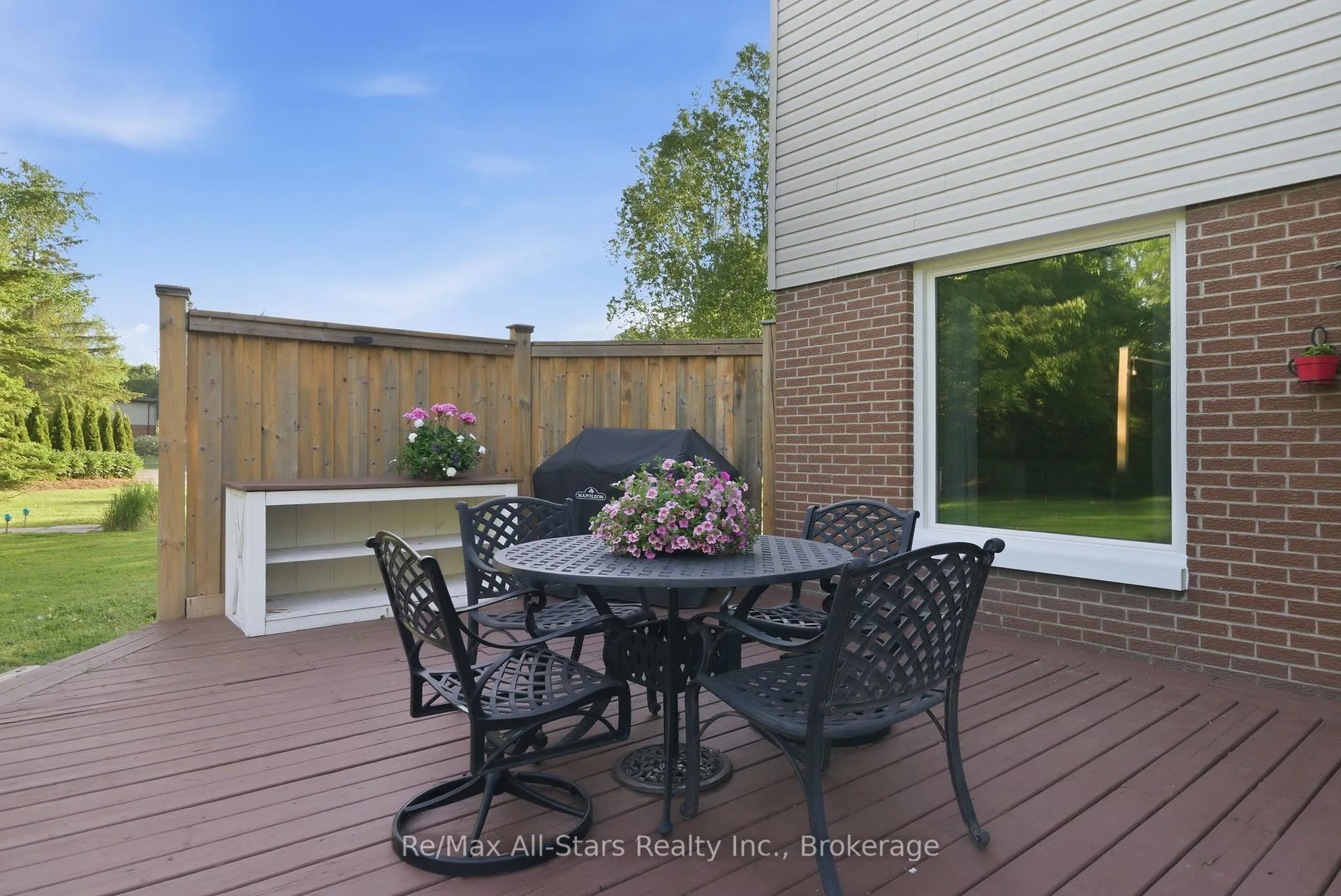 Photo 49 of 4 Circle Drive, Scugog, Port Perry — HOMEH