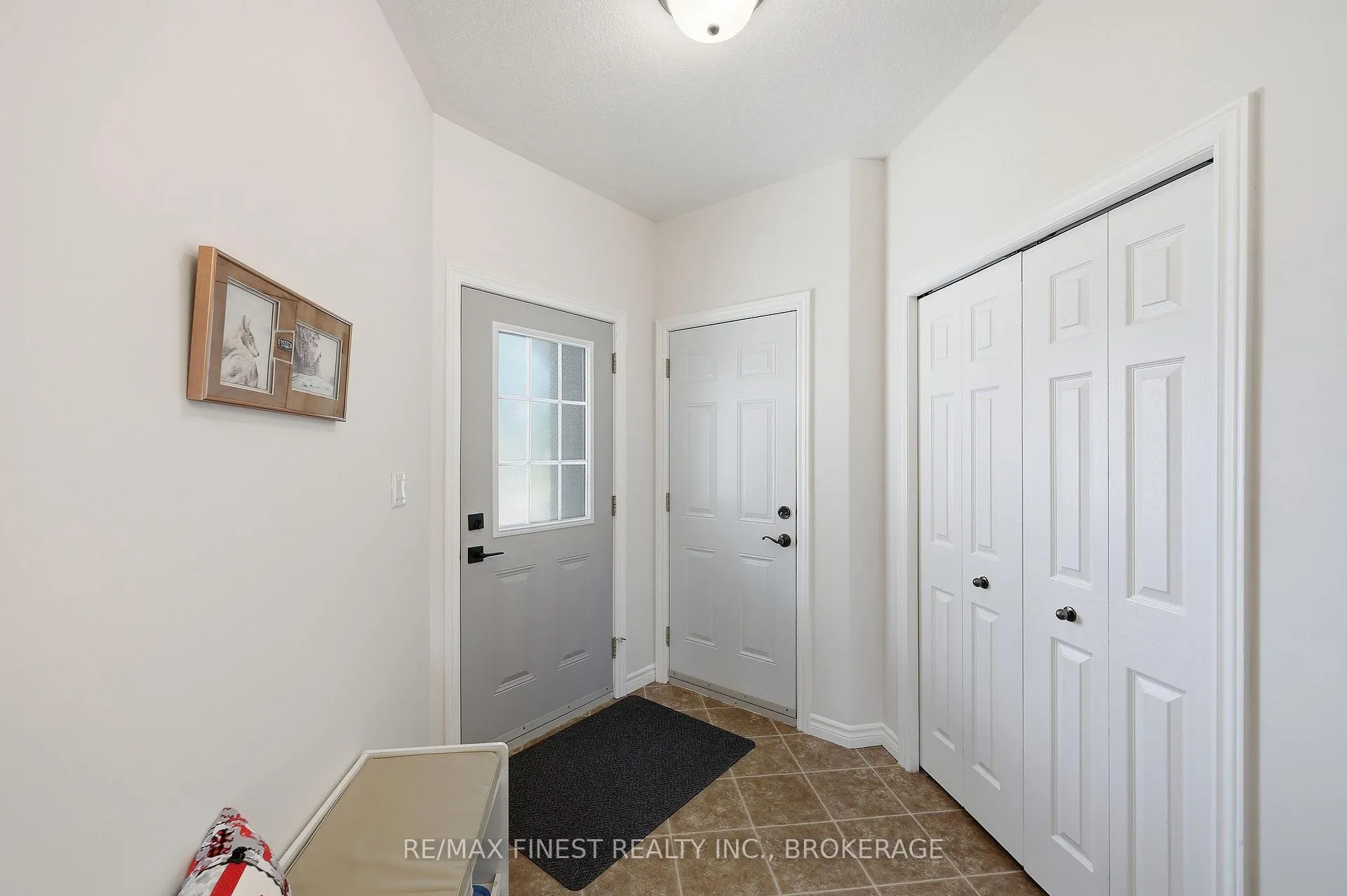 Photo 4 of 123 Connell Drive, Loyalist, Amherstview — HOMEH