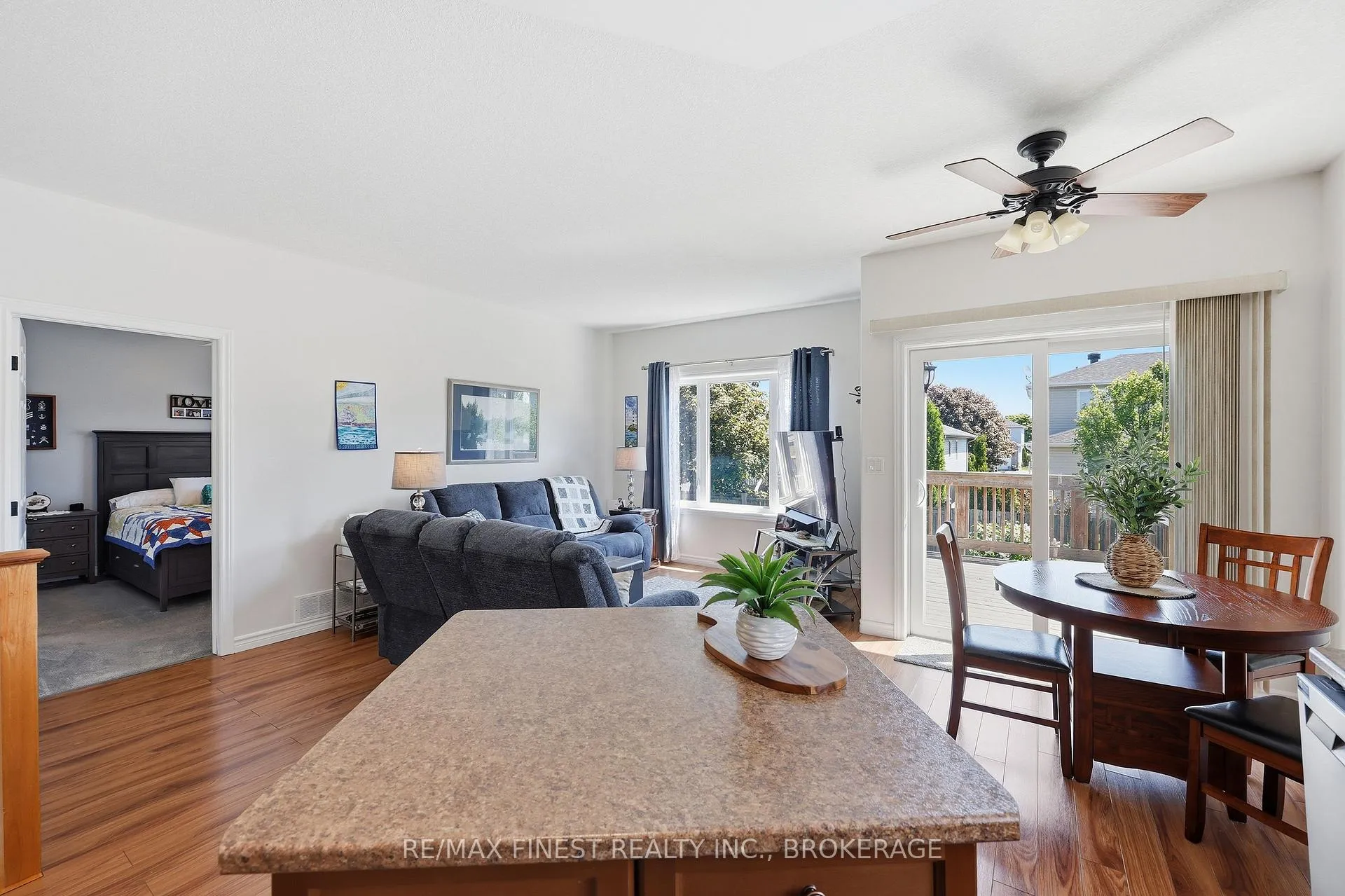 Photo 10 of 123 Connell Drive, Loyalist, Amherstview — HOMEH