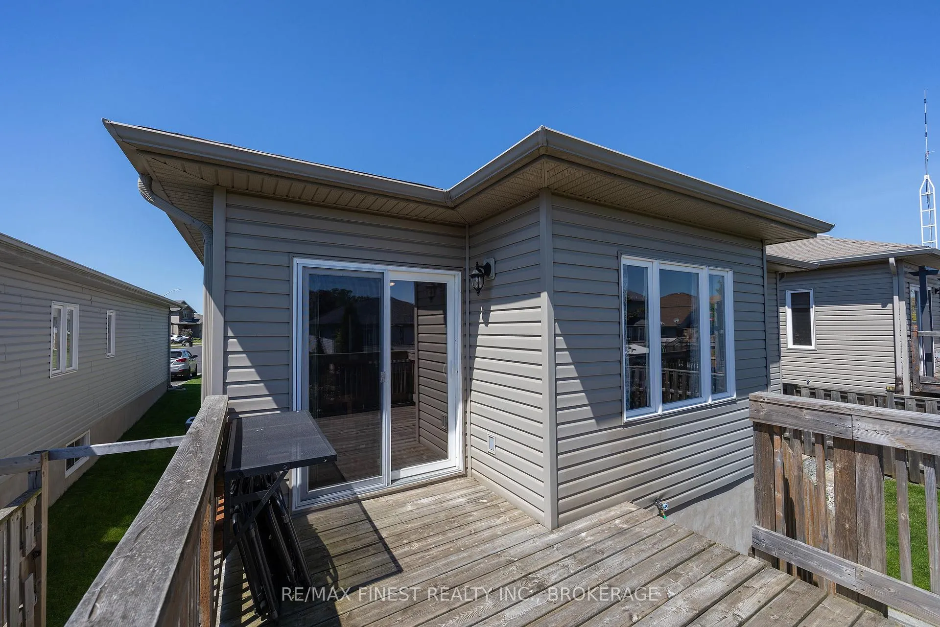 Photo 33 of 123 Connell Drive, Loyalist, Amherstview — HOMEH