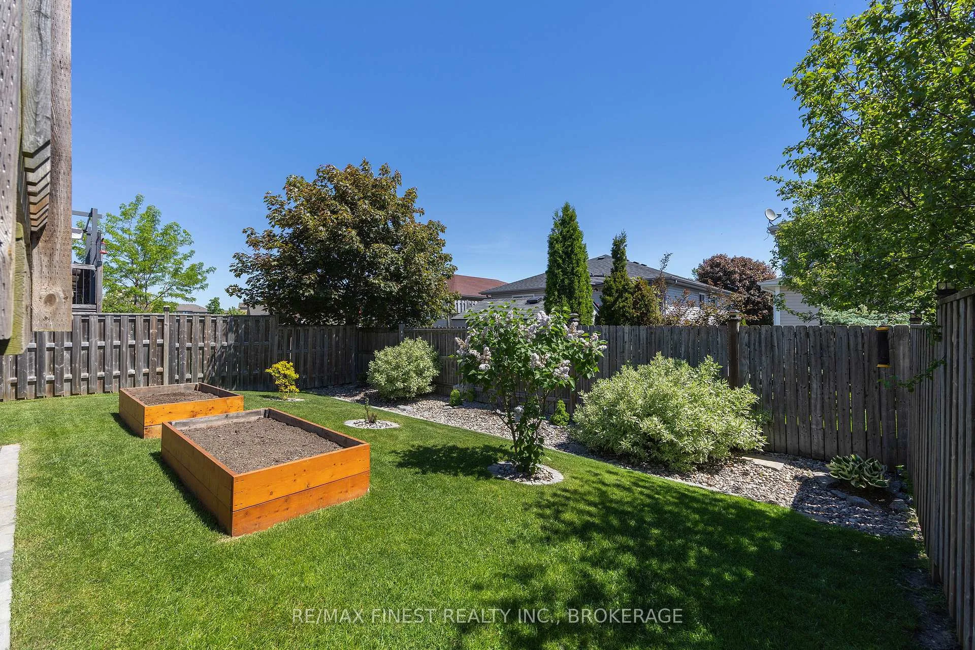 Photo 40 of 123 Connell Drive, Loyalist, Amherstview — HOMEH
