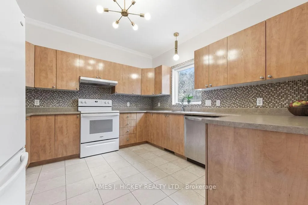 Photo 9 of 89 Hillcrest Avenue, Deep River, Deep River — HOMEH
