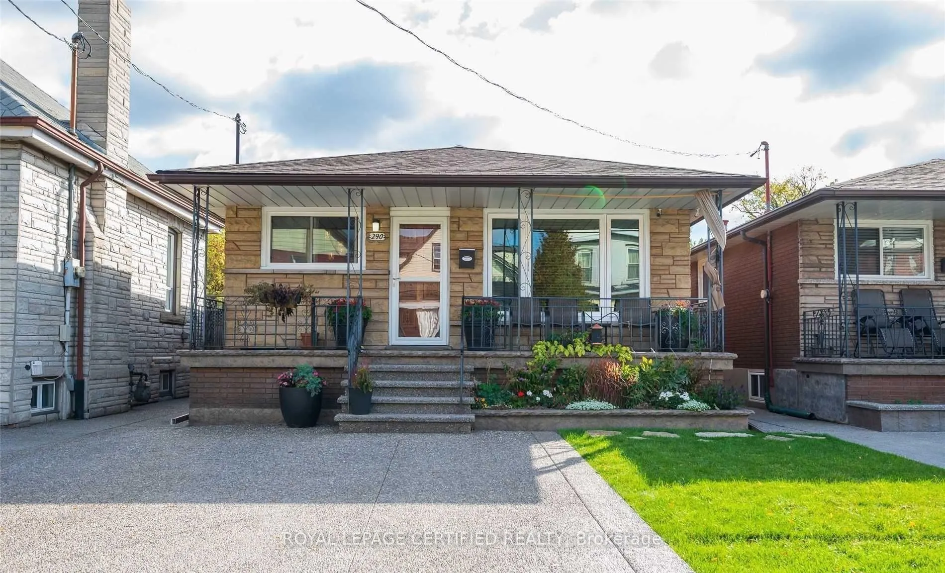 Photo 1 of 290 Balmoral Avenue N, Hamilton, Crown Point — HOMEH