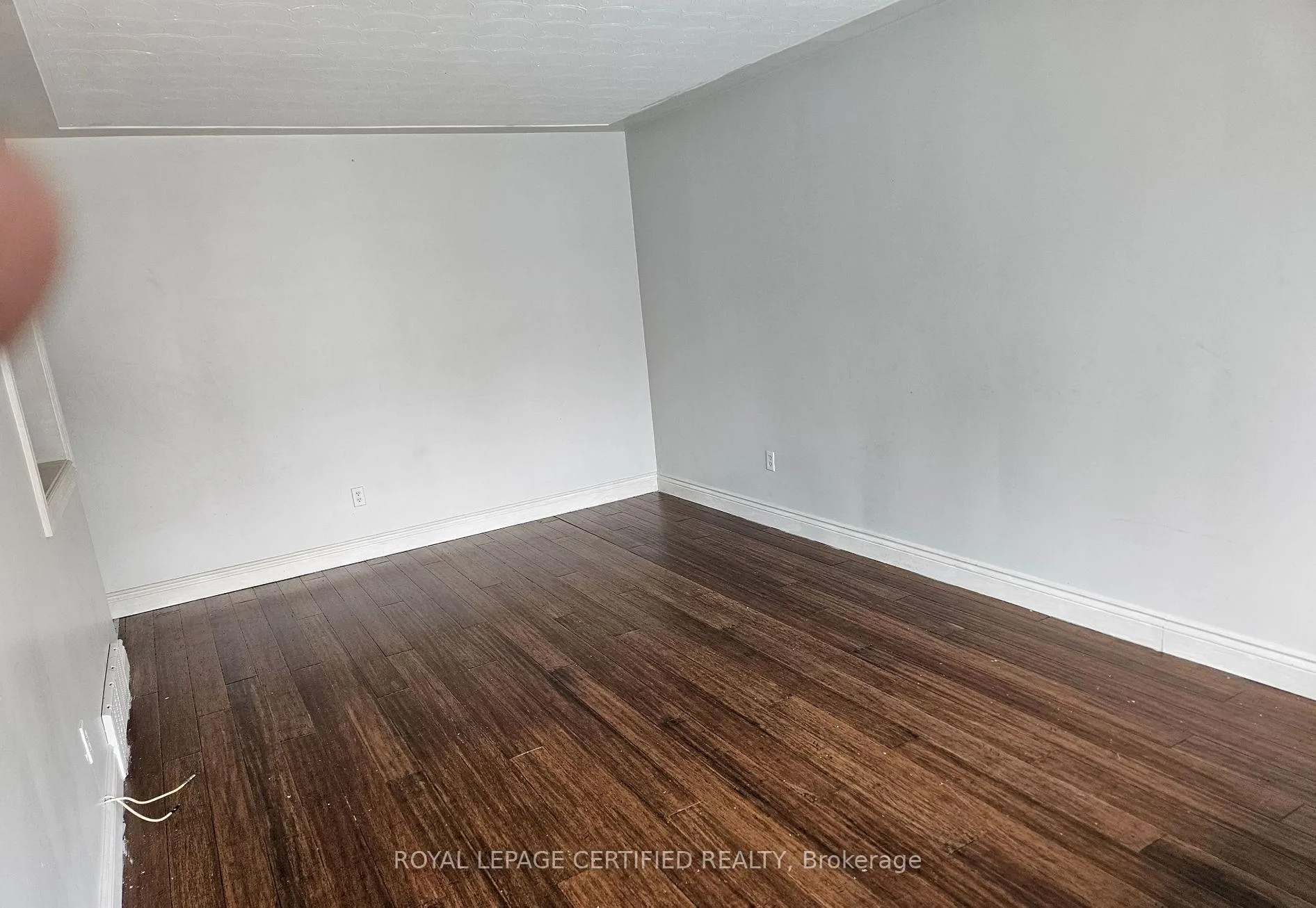 Photo 4 of 290 Balmoral Avenue N, Hamilton, Crown Point — HOMEH