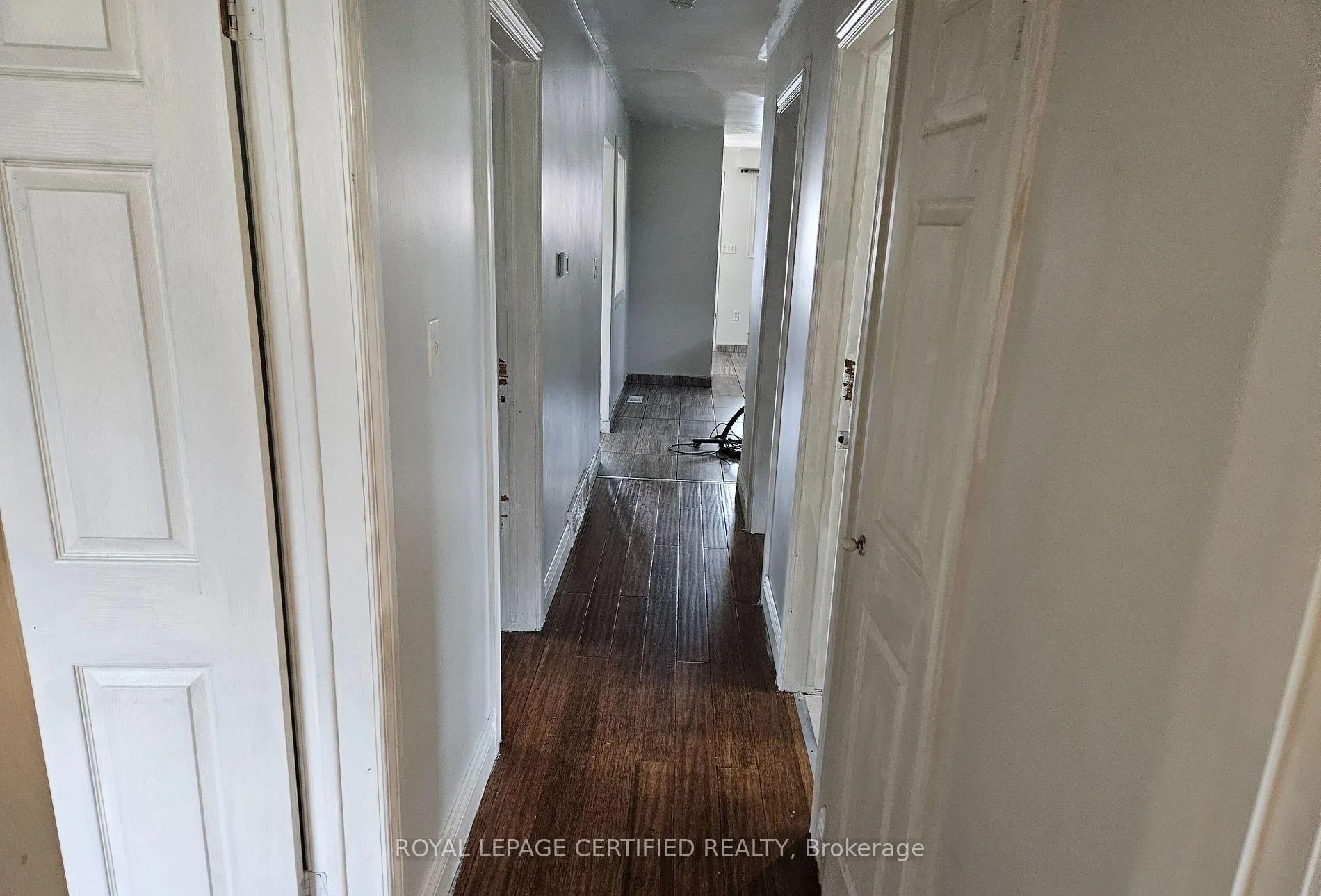 Photo 8 of 290 Balmoral Avenue N, Hamilton, Crown Point — HOMEH