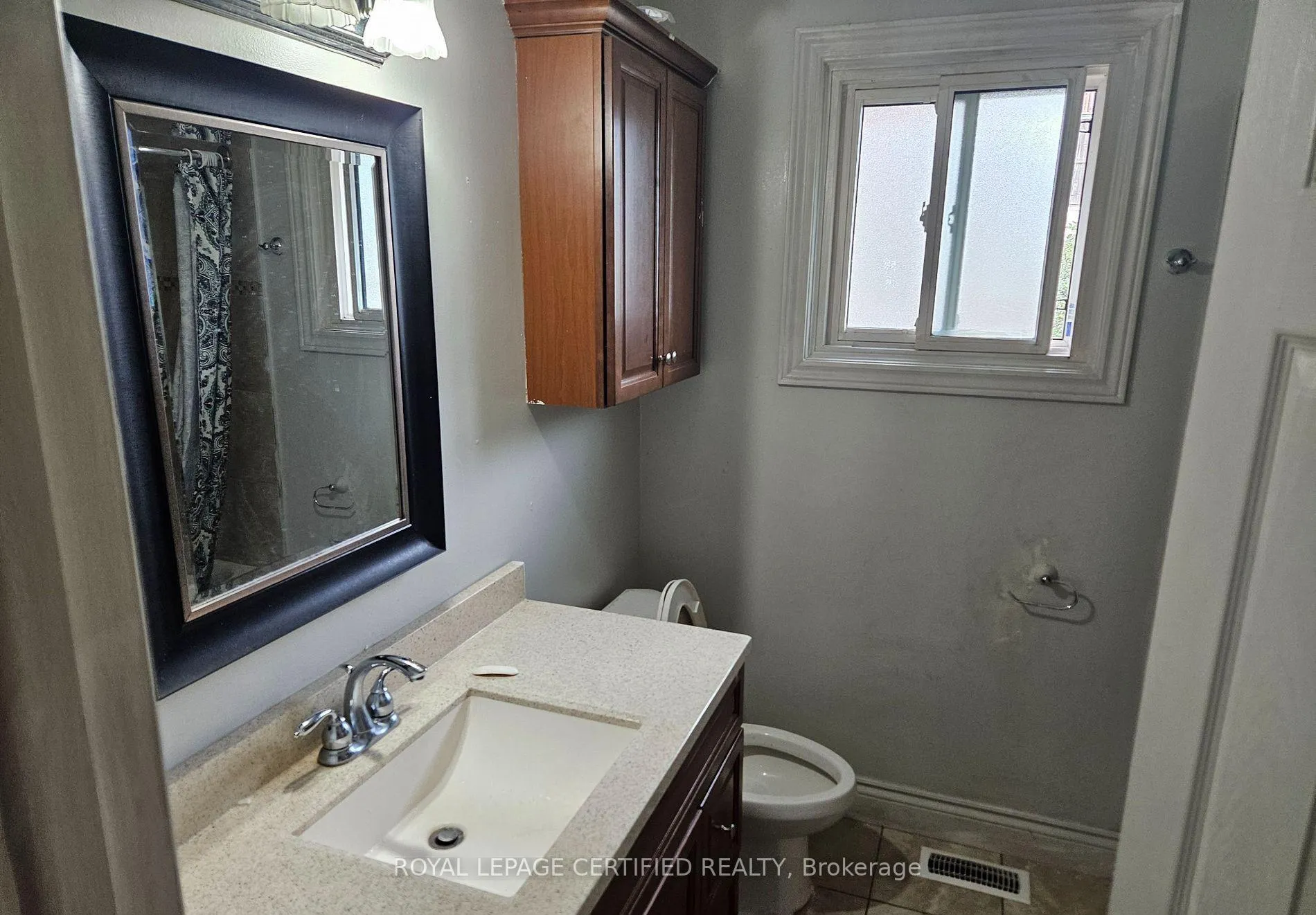 Photo 16 of 290 Balmoral Avenue N, Hamilton, Crown Point — HOMEH