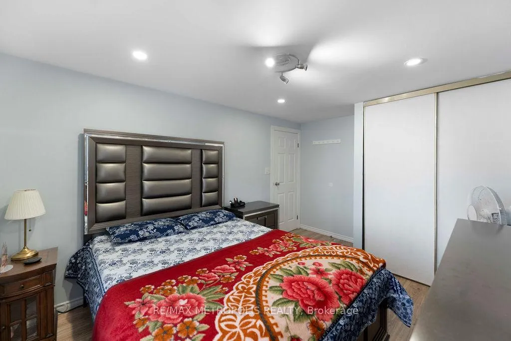 Photo 20 of 42 Gulliver Crescent, Brampton, Northgate — HOMEH