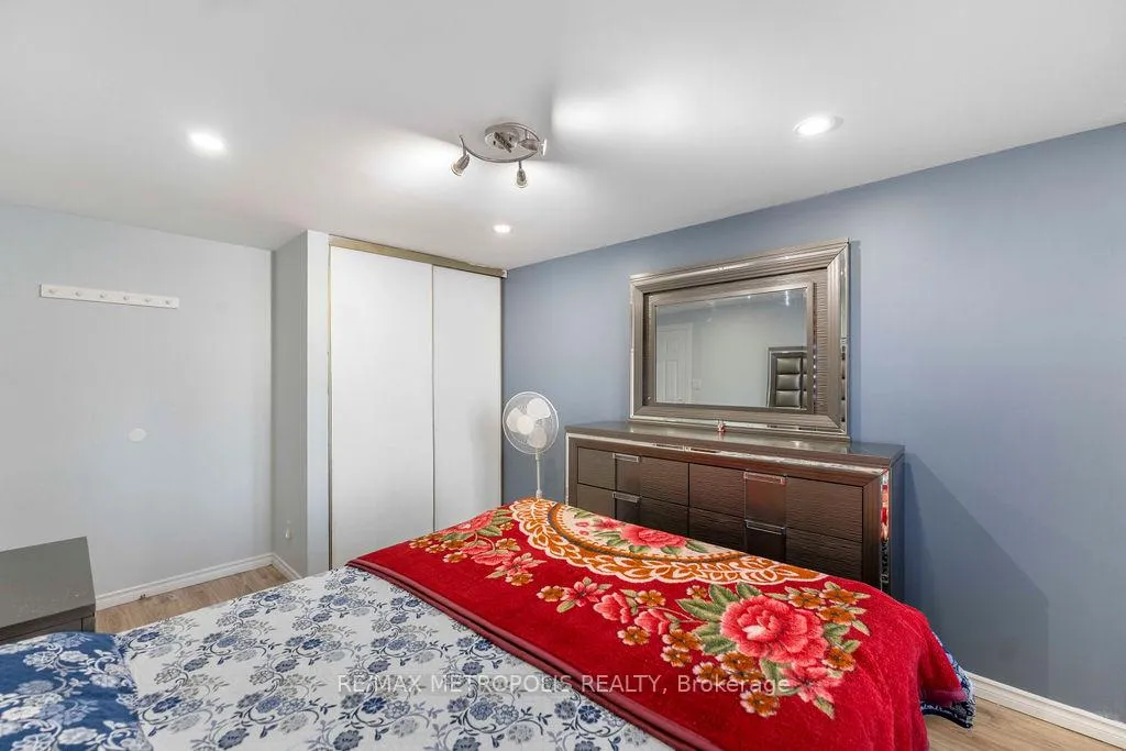 Photo 21 of 42 Gulliver Crescent, Brampton, Northgate — HOMEH