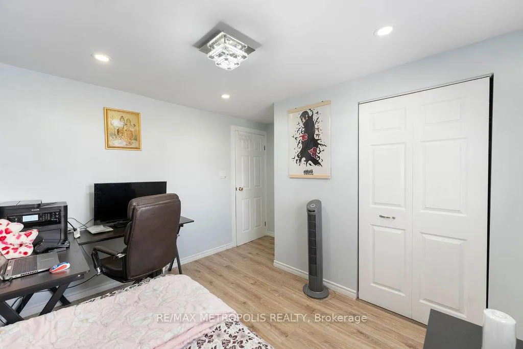 Photo 24 of 42 Gulliver Crescent, Brampton, Northgate — HOMEH