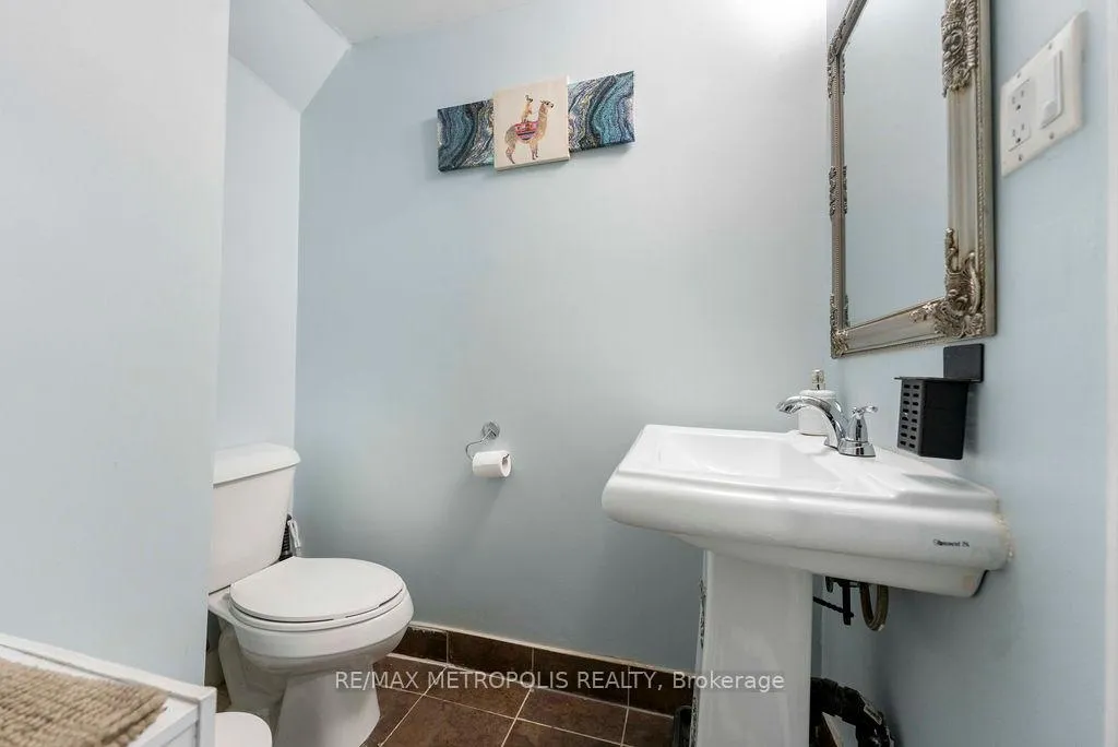 Photo 43 of 42 Gulliver Crescent, Brampton, Northgate — HOMEH
