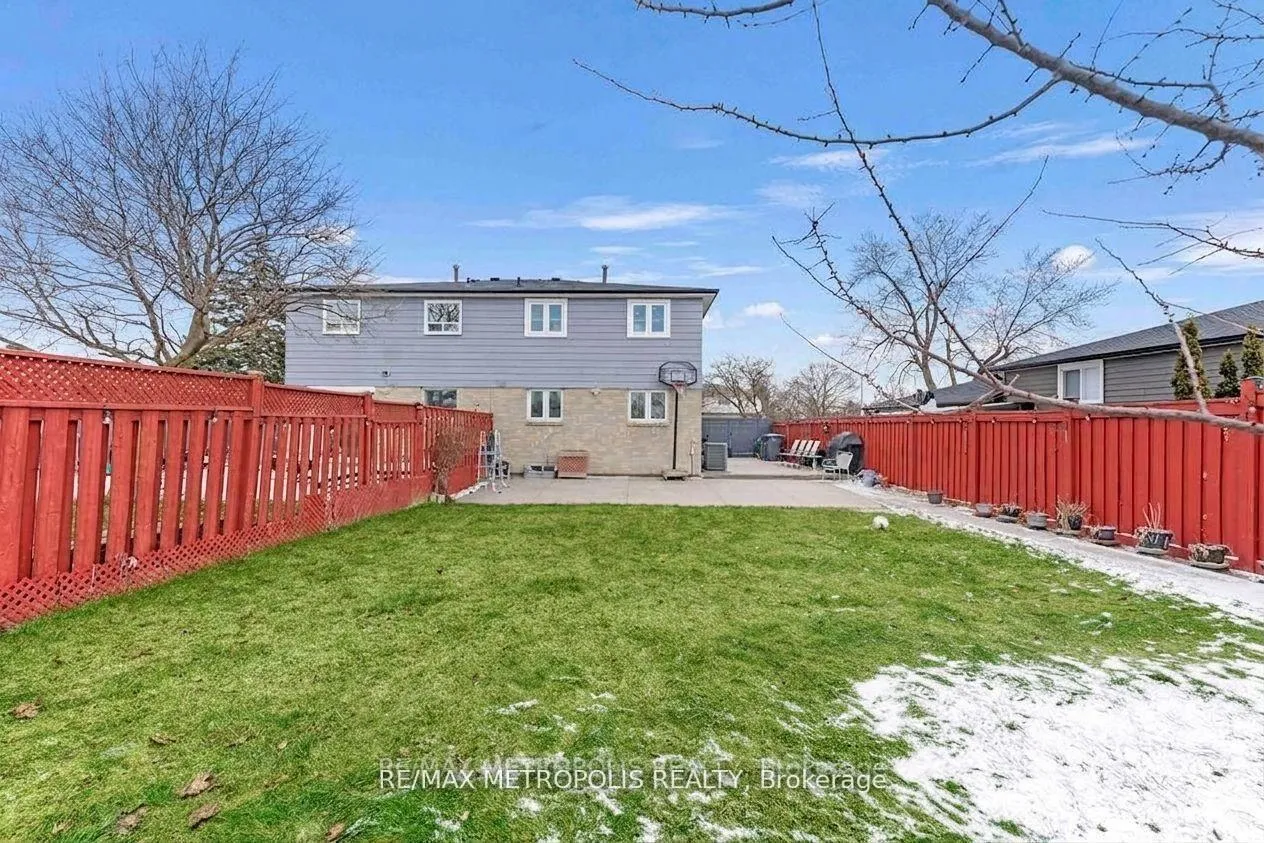 Photo 44 of 42 Gulliver Crescent, Brampton, Northgate — HOMEH