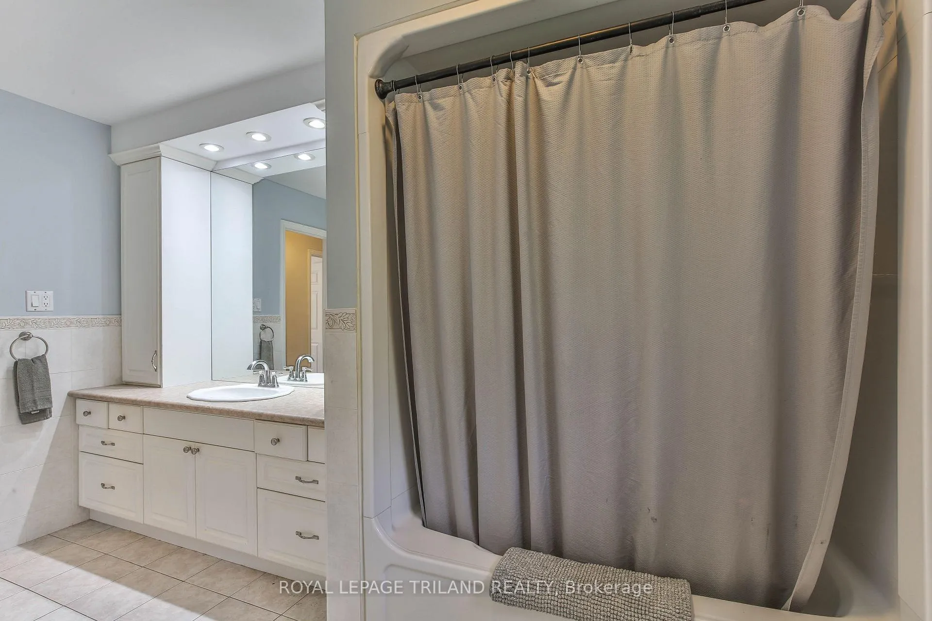 Photo 17 of 22 York Street, Middlesex Centre, Delaware Town — HOMEH