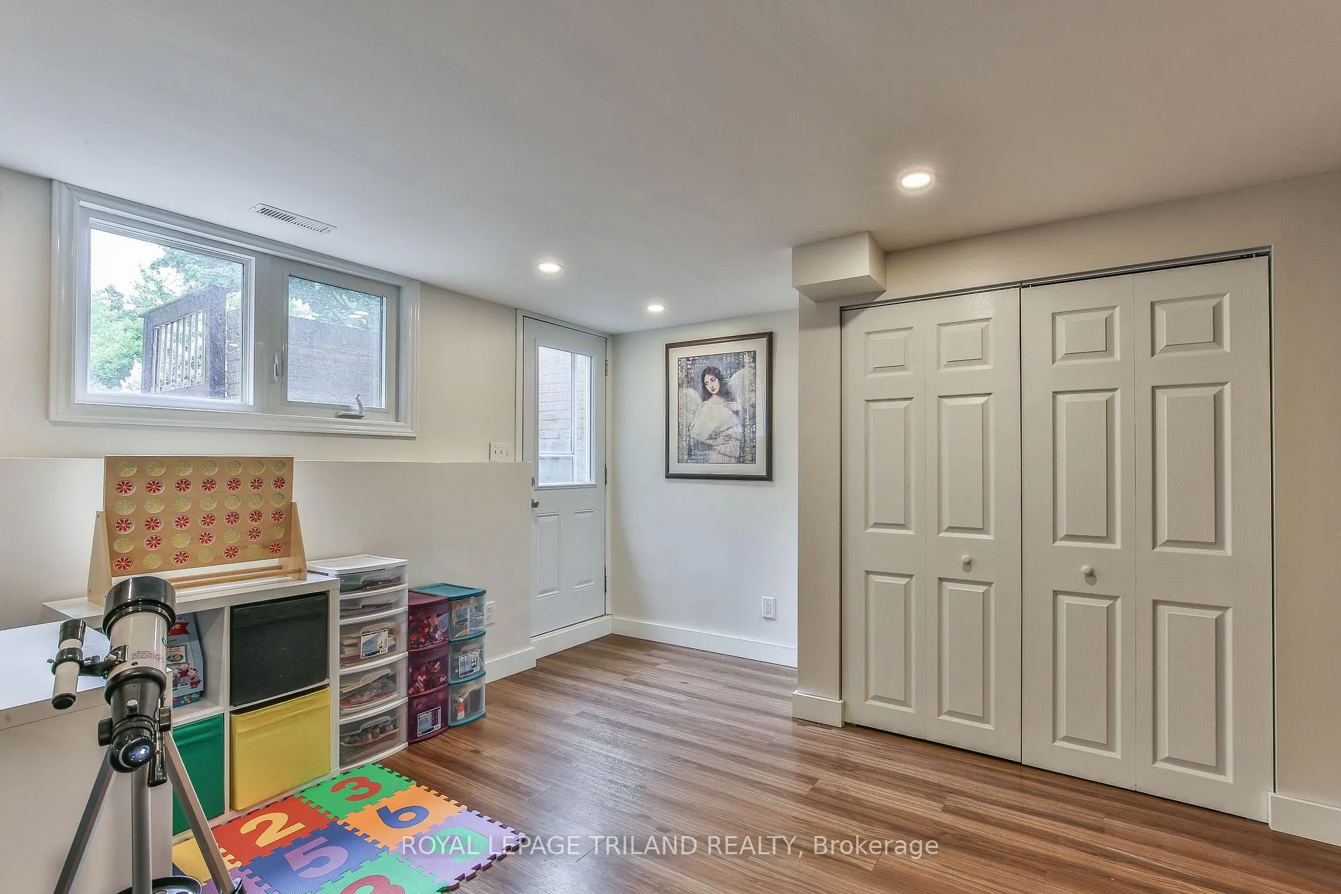 Photo 25 of 22 York Street, Middlesex Centre, Delaware Town — HOMEH
