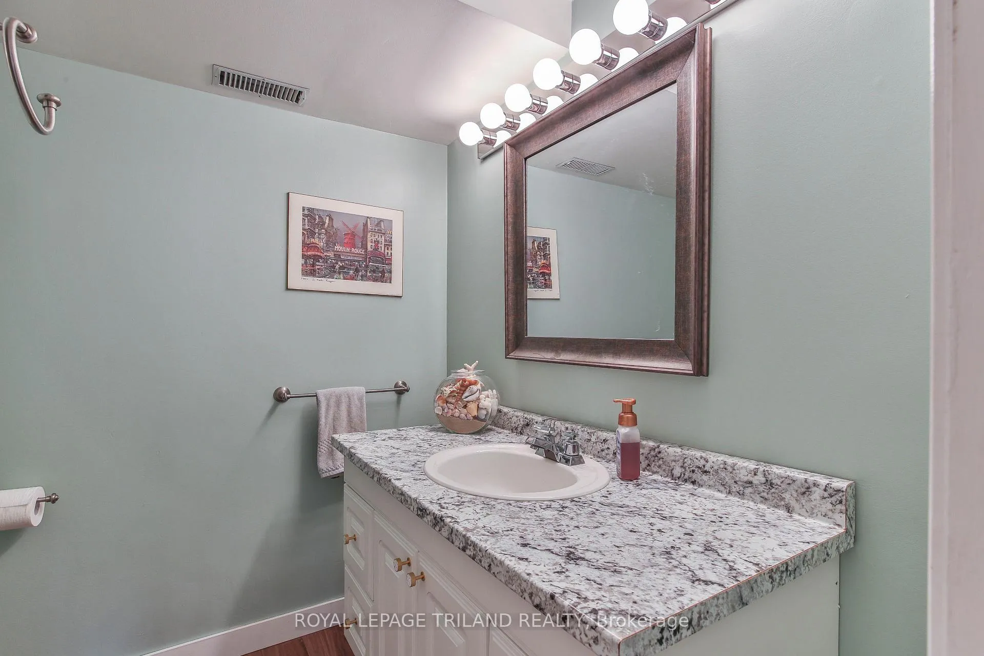 Photo 26 of 22 York Street, Middlesex Centre, Delaware Town — HOMEH