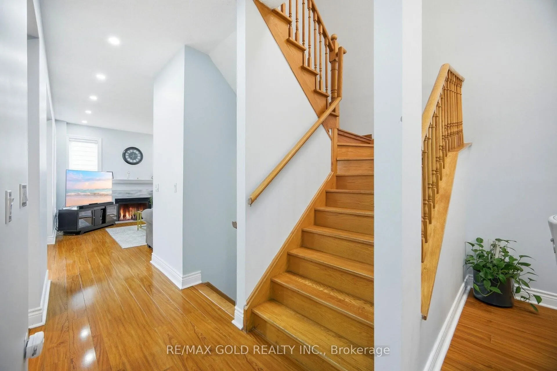Photo 12 of 10 Inwood Place, Brampton, Sandringham-Wellington — HOMEH