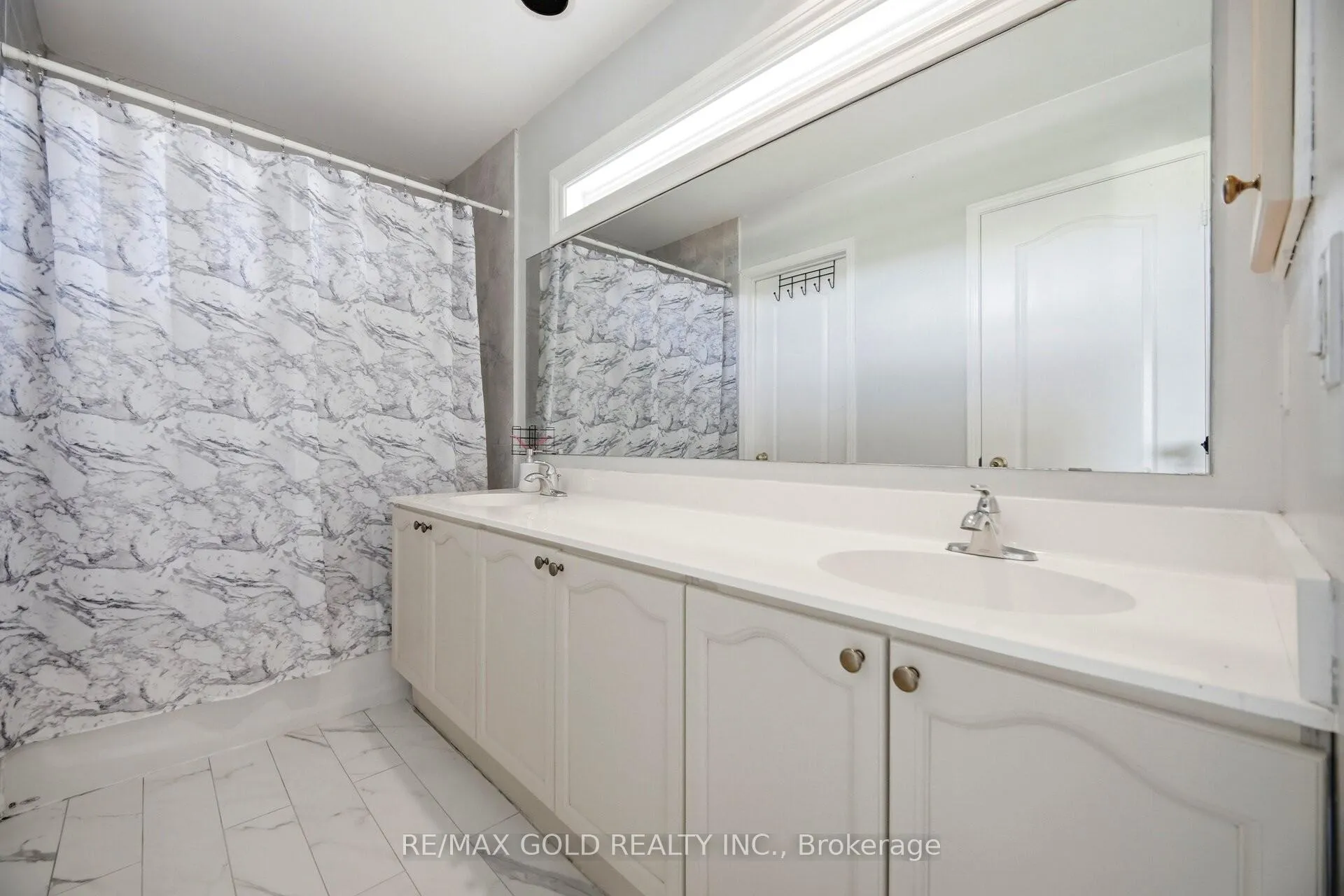 Photo 16 of 10 Inwood Place, Brampton, Sandringham-Wellington — HOMEH