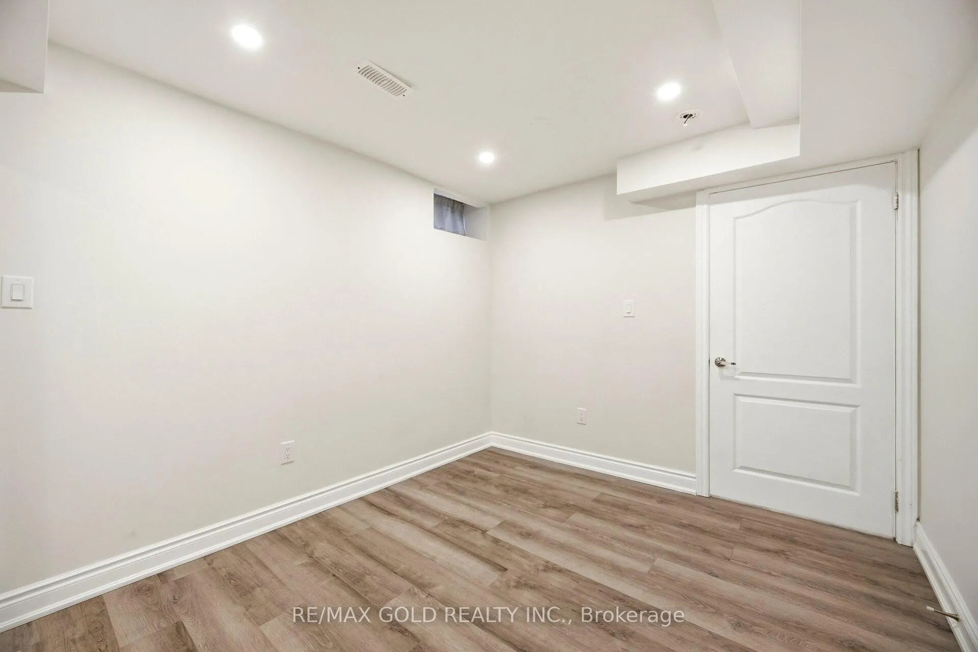 Photo 25 of 10 Inwood Place, Brampton, Sandringham-Wellington — HOMEH