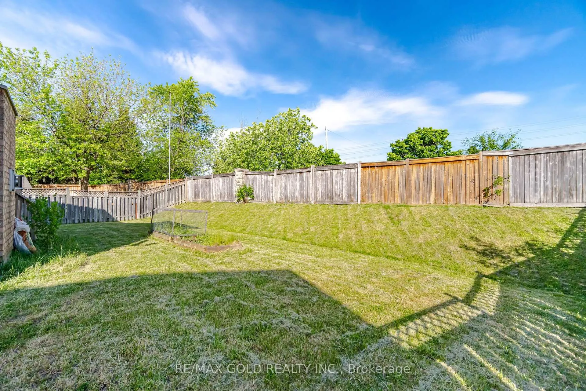 Photo 28 of 10 Inwood Place, Brampton, Sandringham-Wellington — HOMEH