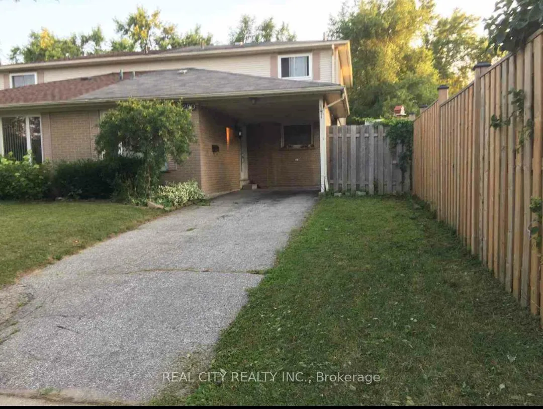 Photo 1 of 2290 Delkus Crescent, Mississauga, Cooksville — HOMEH