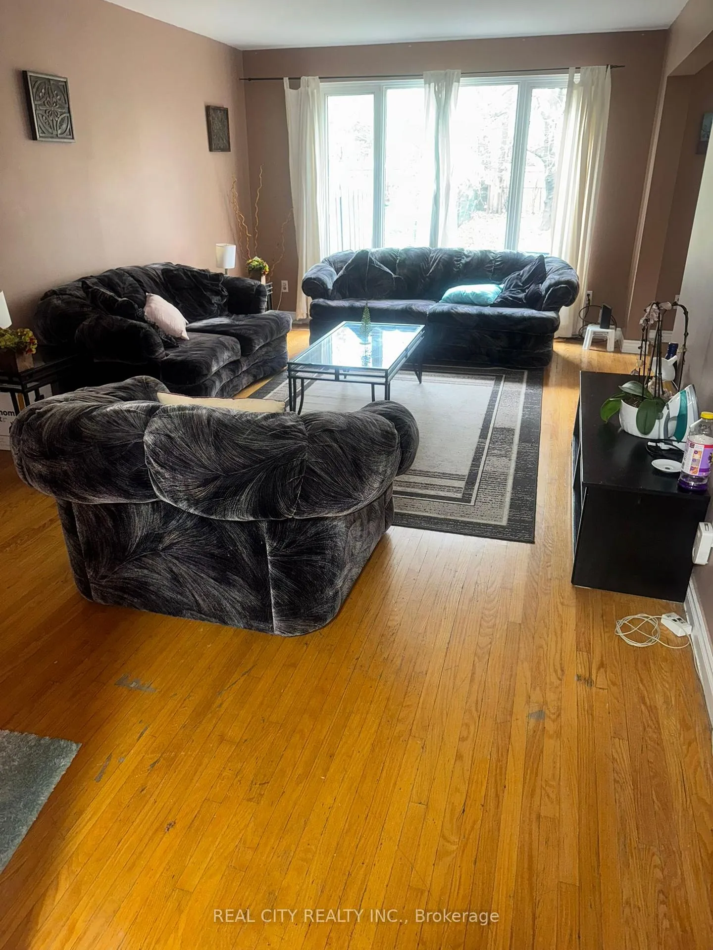 Photo 5 of 2290 Delkus Crescent, Mississauga, Cooksville — HOMEH