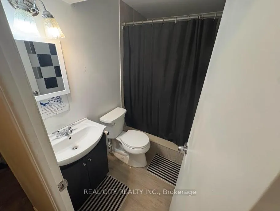 Photo 7 of 2290 Delkus Crescent, Mississauga, Cooksville — HOMEH