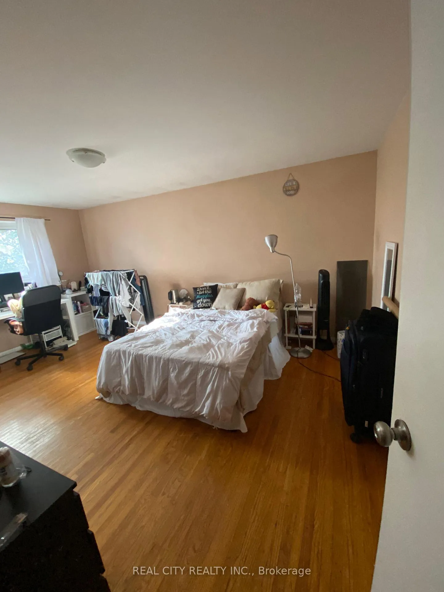 Photo 14 of 2290 Delkus Crescent, Mississauga, Cooksville — HOMEH