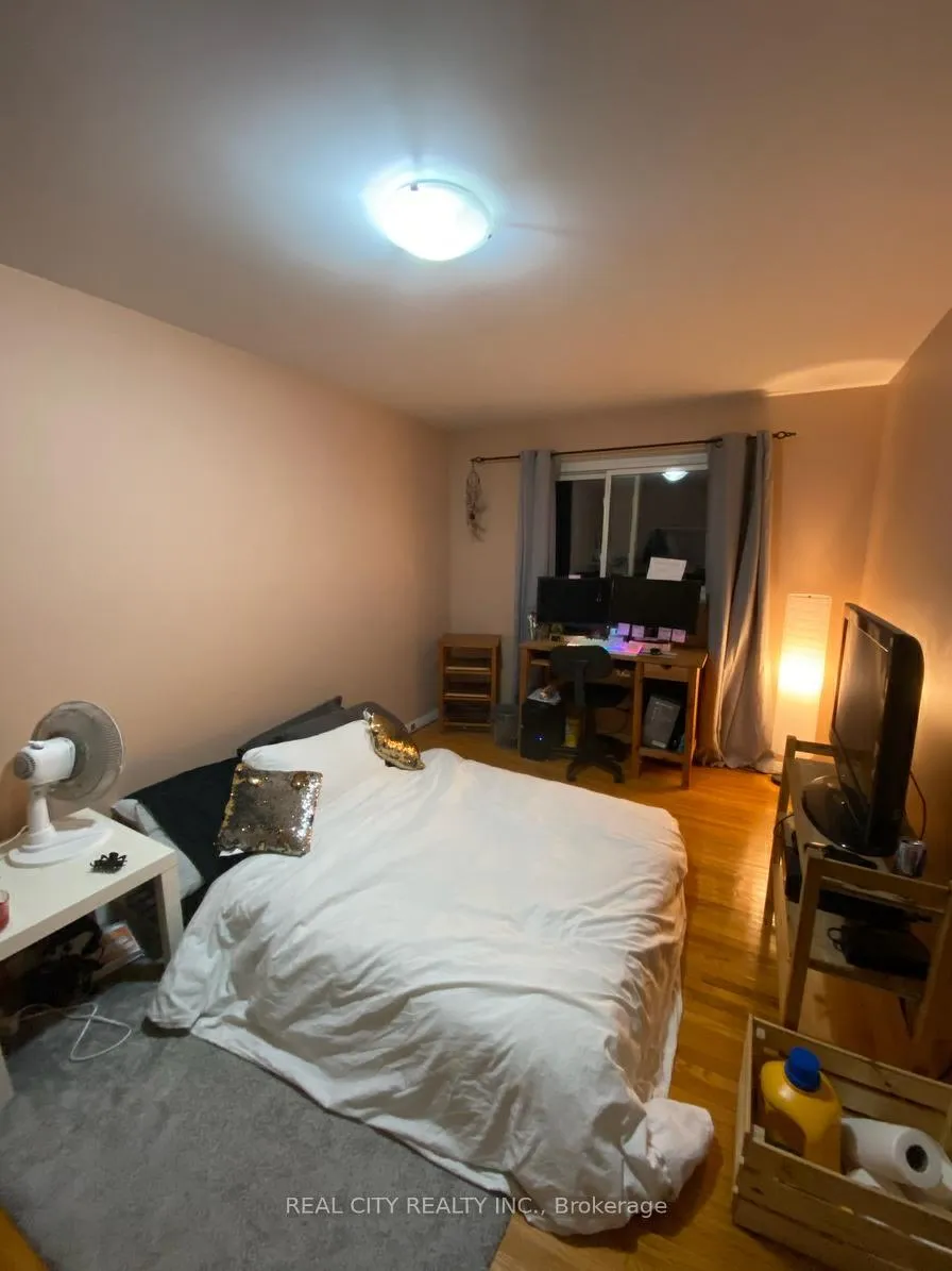 Photo 19 of 2290 Delkus Crescent, Mississauga, Cooksville — HOMEH