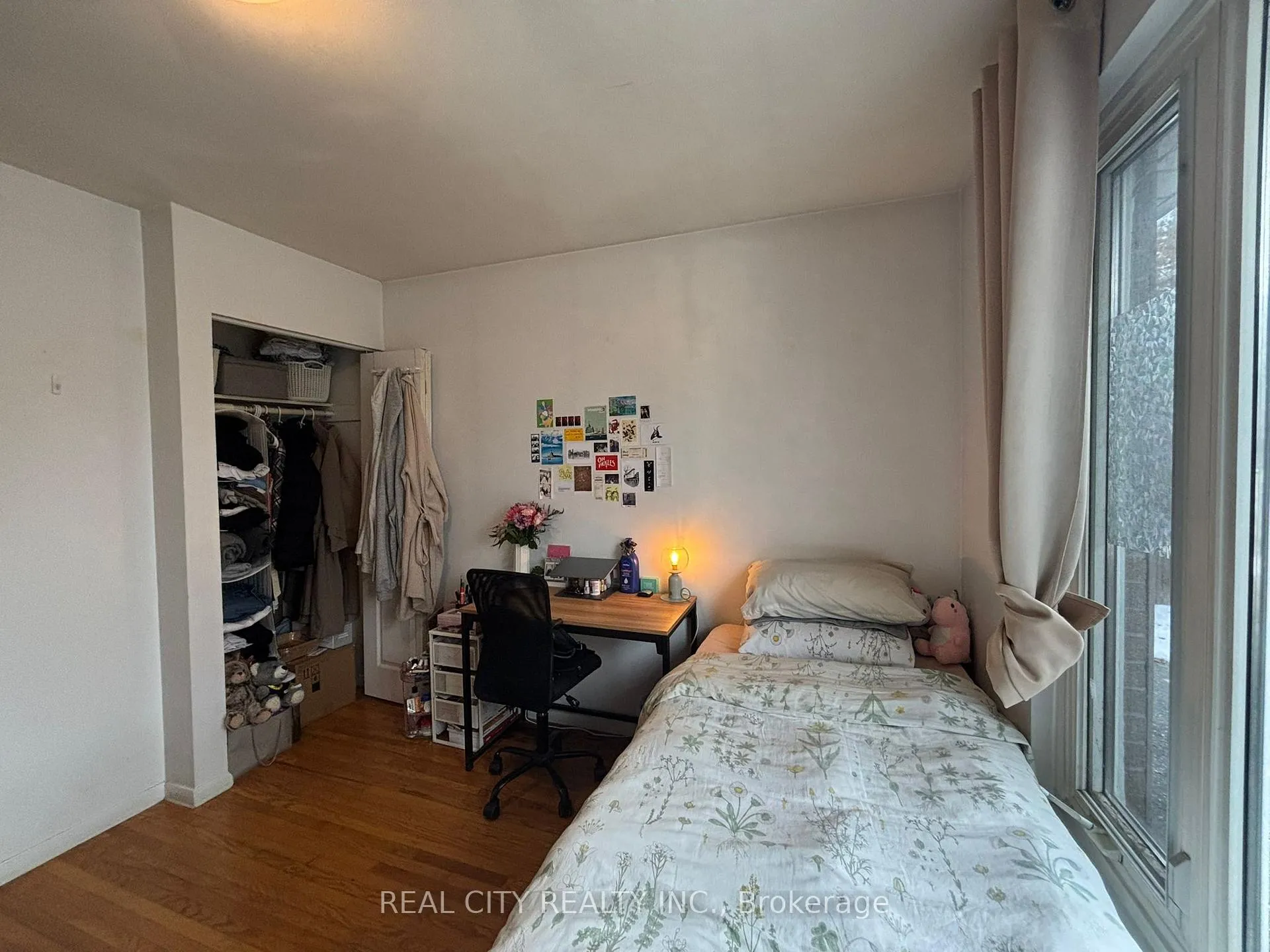 Photo 21 of 2290 Delkus Crescent, Mississauga, Cooksville — HOMEH