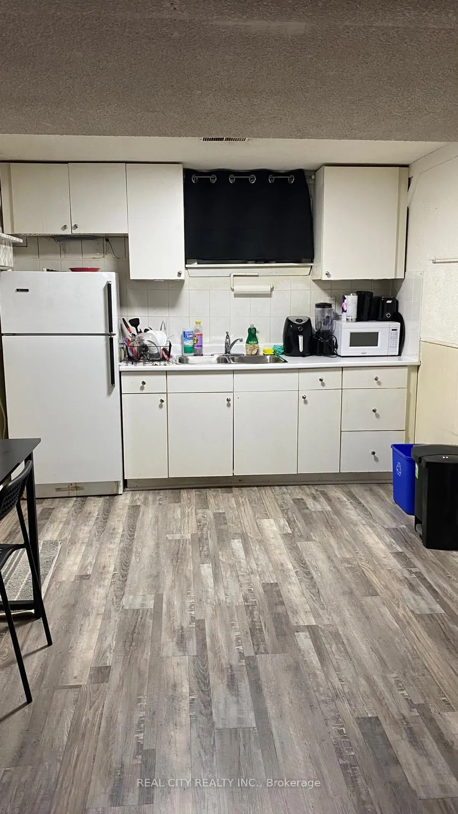 Photo 24 of 2290 Delkus Crescent, Mississauga, Cooksville — HOMEH
