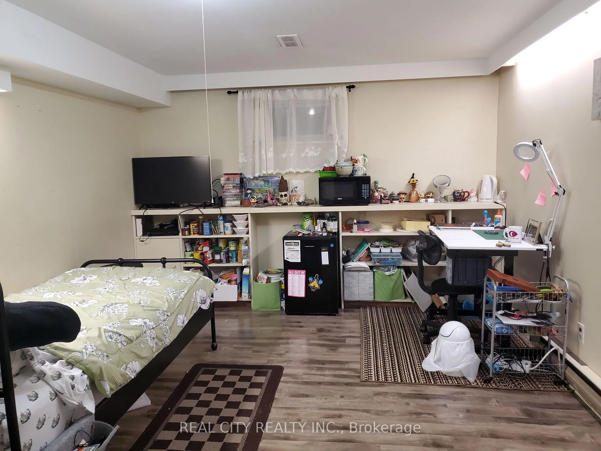 Photo 26 of 2290 Delkus Crescent, Mississauga, Cooksville — HOMEH